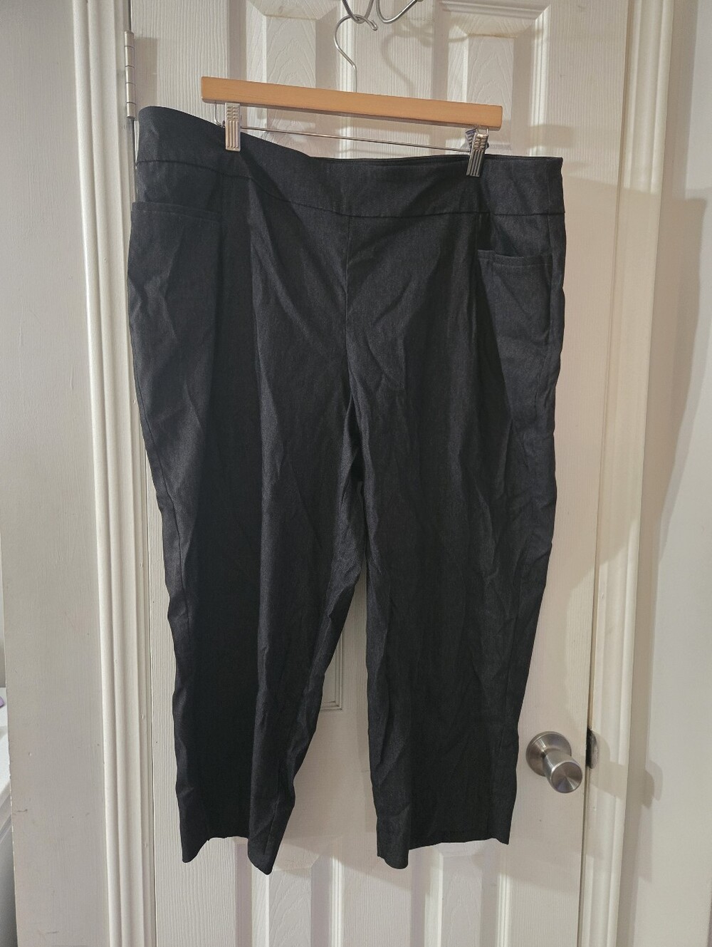 22w knit Cato cropped pants